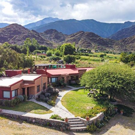 Miraluna Bodega Boutique Cachi Luaran gambar
