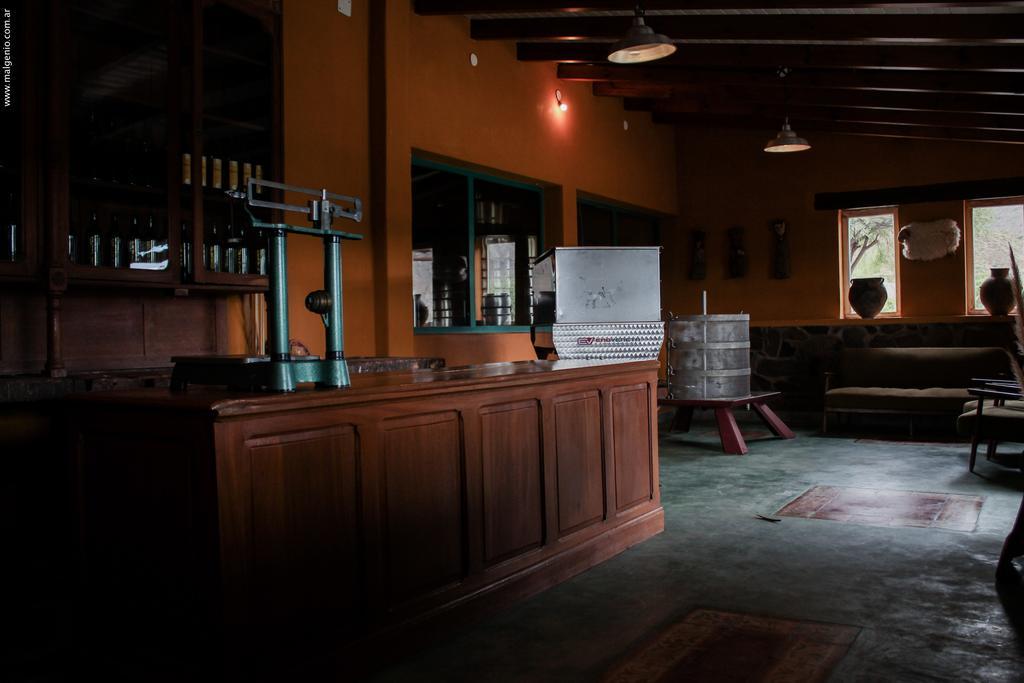 Miraluna Bodega Boutique Cachi Luaran gambar